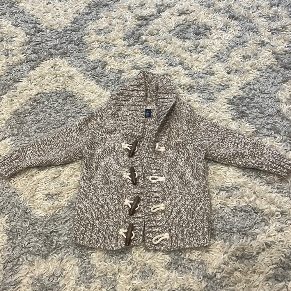 Beige and white toggle sweater adorable and like new! Barely worn. 18-24 months